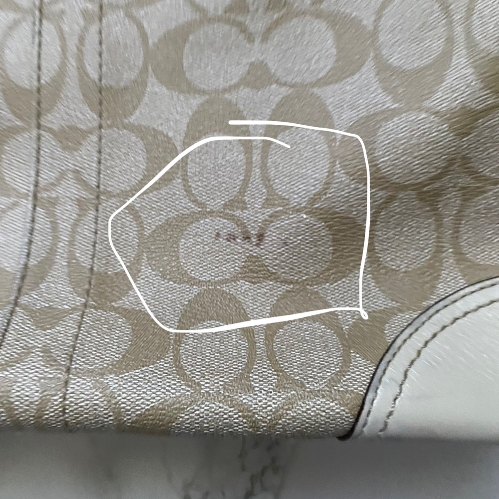 Coach Chelsea Heritage Pink and Tan . F14477 tote bag. - Picture 8 of 10